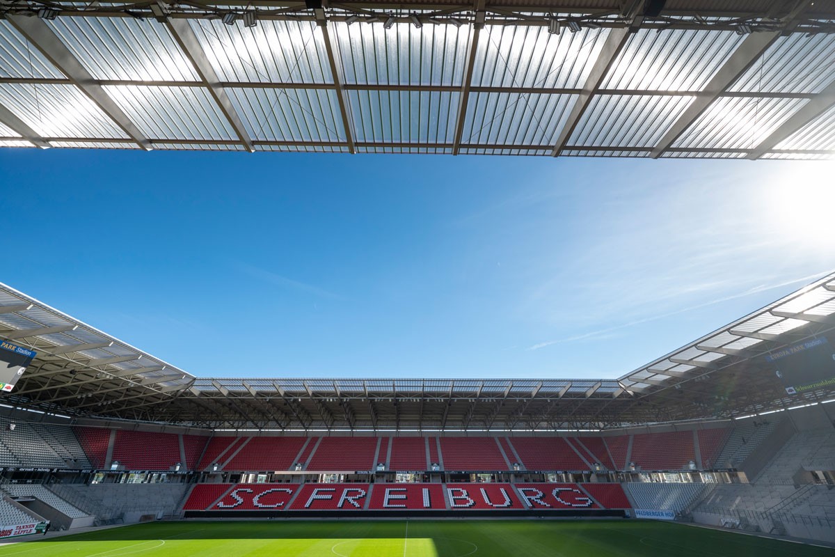 Vergleich im Stadionverfahren:  Kläger, Stadt Freiburg, der Sport-Club und das Regierungspräsidium einigen sich